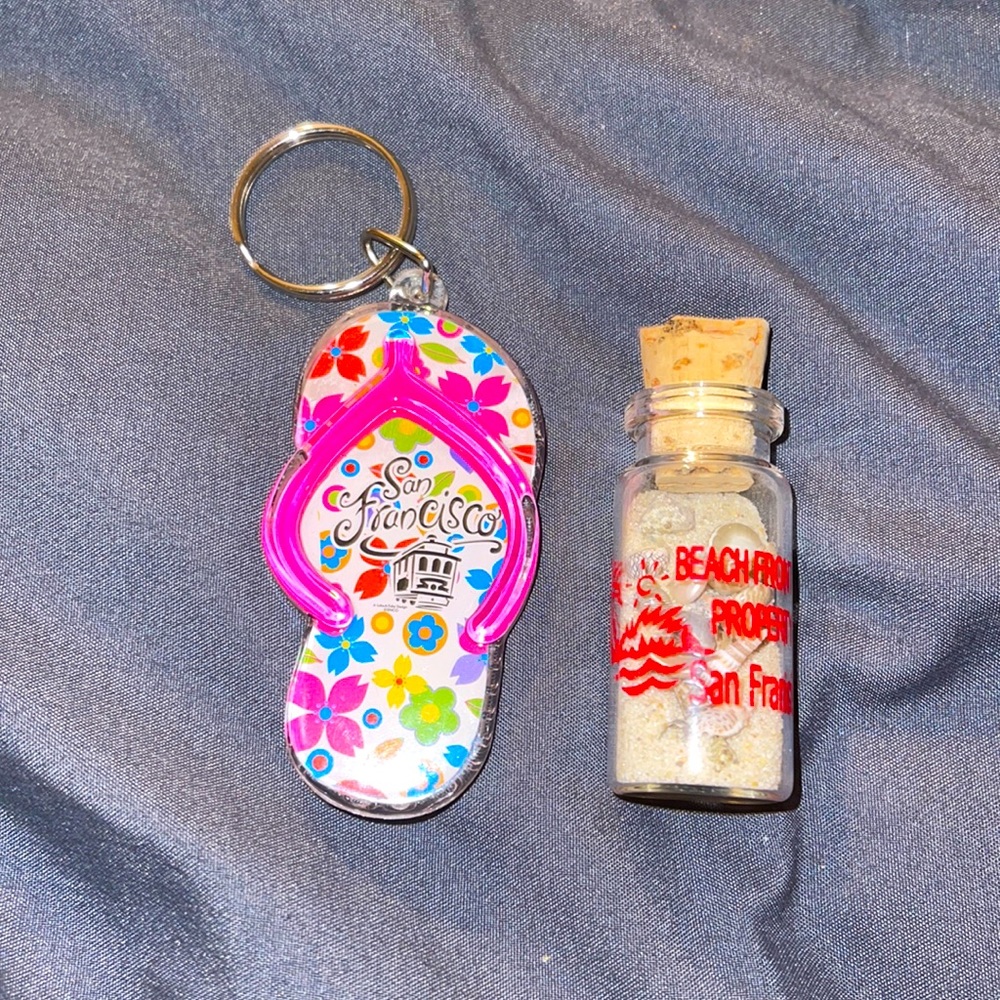 Bundle of San Francisco souvenirs